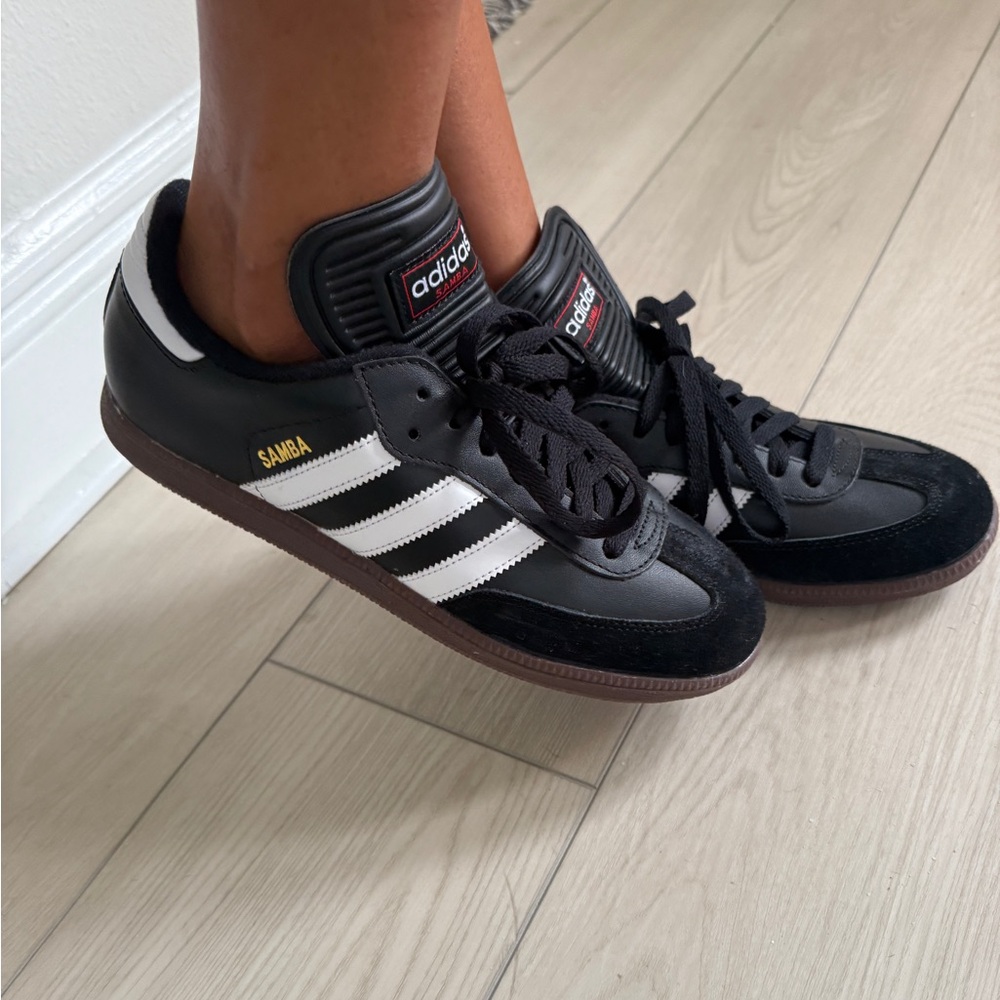 BRAND NEW ADIDAS SAMBAS